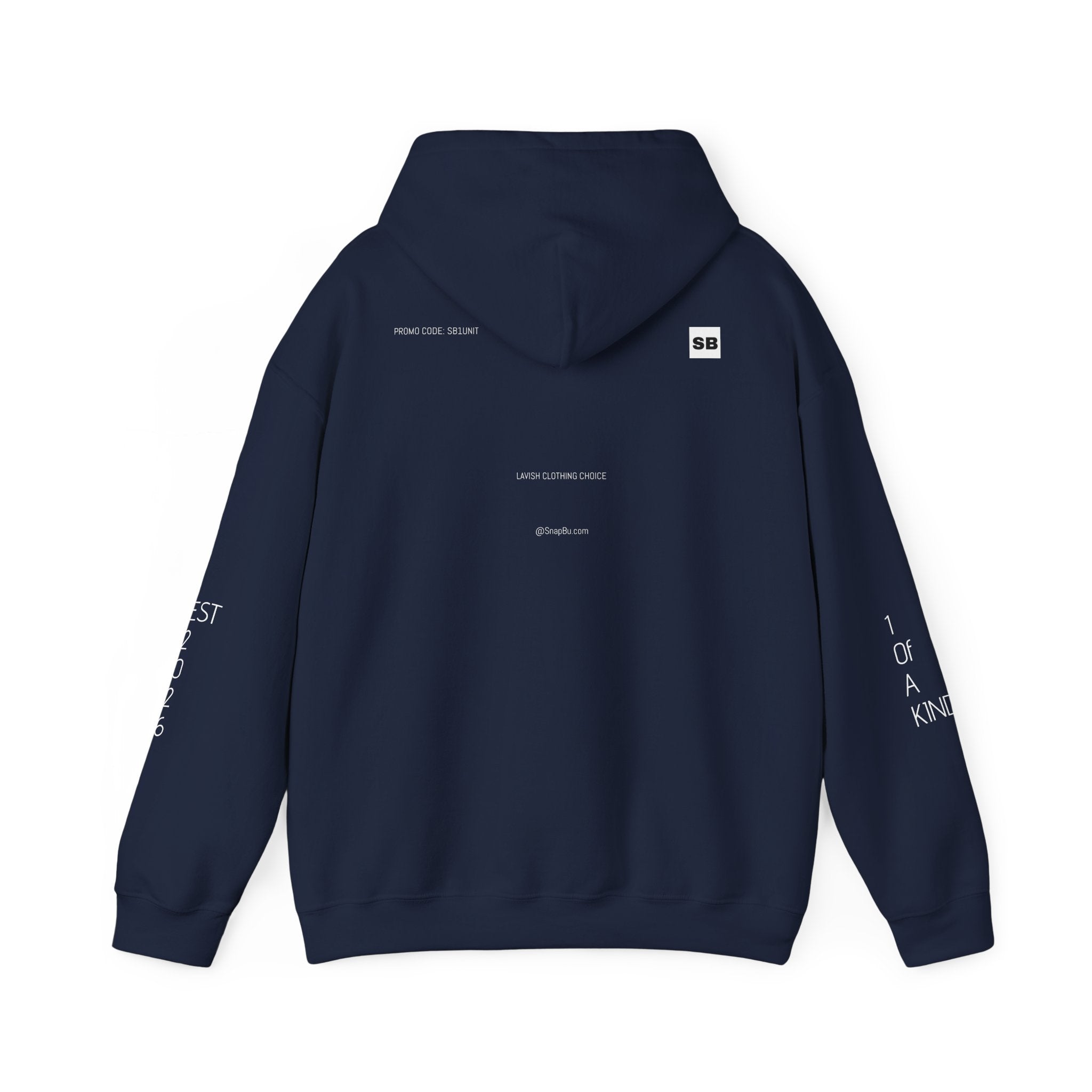 Minimalistisk 'SB' hættetrøje — Lille grafik på bryst og ryg, rent streetwear-pulloverdesign