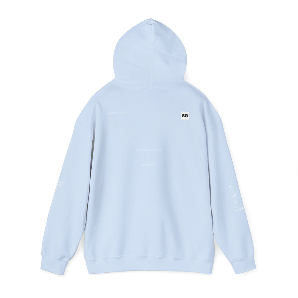 Minimalistisk 'SB' hættetrøje — Lille grafik på bryst og ryg, rent streetwear-pulloverdesign